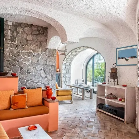 Apartman Amazing In With Everything You Want